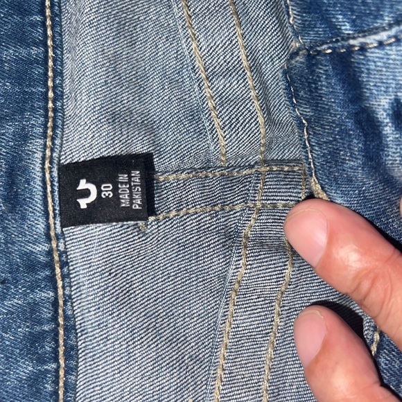 True Religion Shorts - Picture 6 of 7